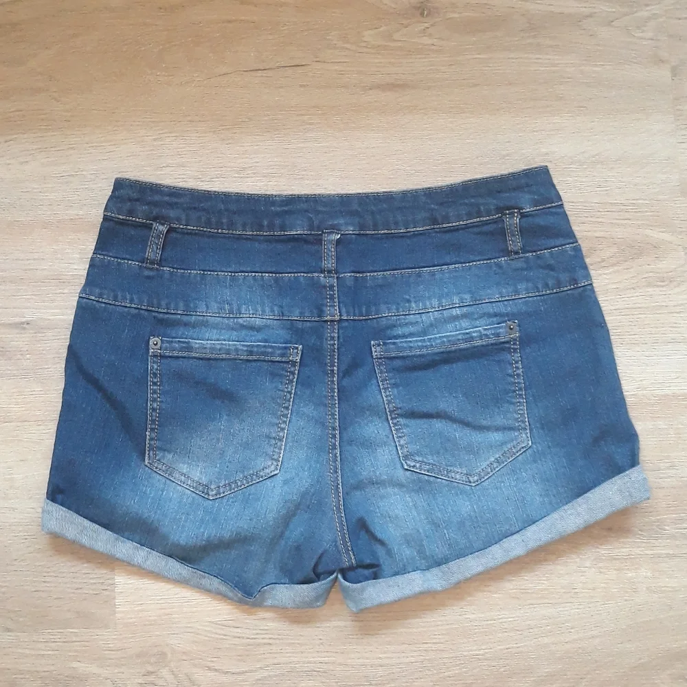 Mossimo High Waist Rolled Cuff Jean Shorts - Junior's 13 Waist 32" Denim Shorts - Picture 2 of 9
